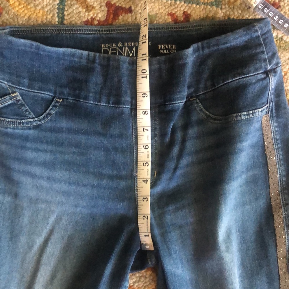 Rock & Republic Denim Rx Fever Jeans - Picture 4 of 5